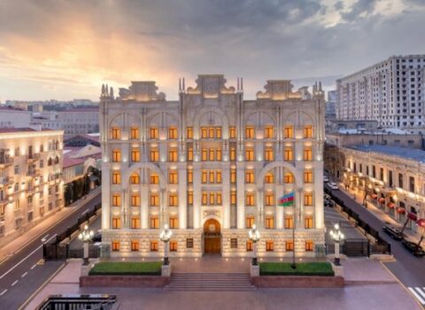 300-dən çox şəxs buna görə saxlanıldı