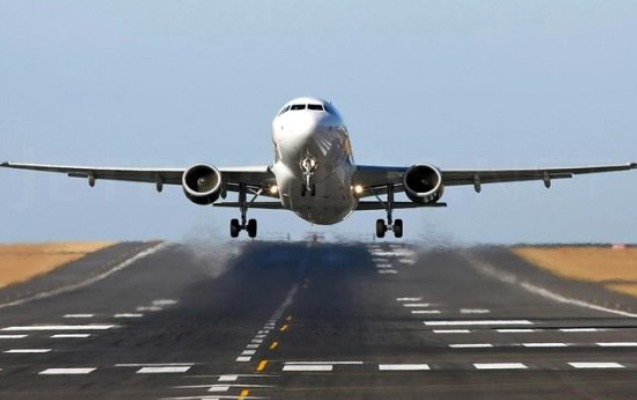 Təyyarə təcili eniş etdi – 15 sərnişin xəsarət aldı Təyyarə təcili eniş etdi – 15 sərnişin xəsarət aldı