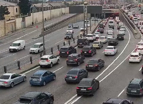 Bu yollarda tıxac var – SİYAHI