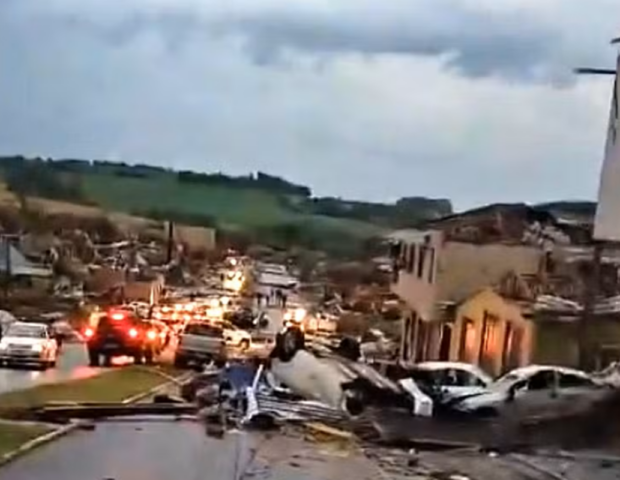 Braziliyada güclü qasırğa – 5 ölü – Video