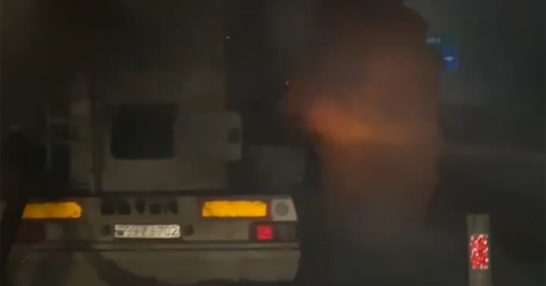 Ələt-Astara yolunda yük avtomobili yandı – VİDEO