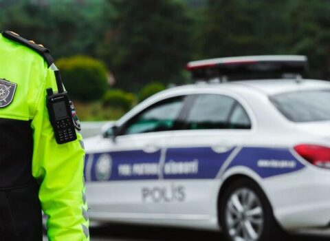 Yol polisi bayram günlərində səfərə çıxanlara müraciət etdi