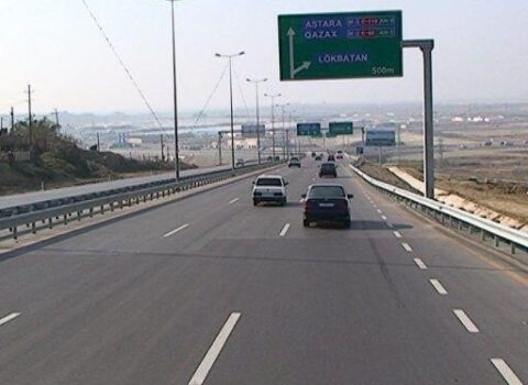 Bakıda 90-lıq yolda “protiv” sürdü – VİDEO