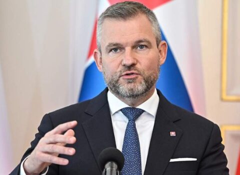 Bu ölkənin prezidenti də “Mirotvorets”ə daxil edildi