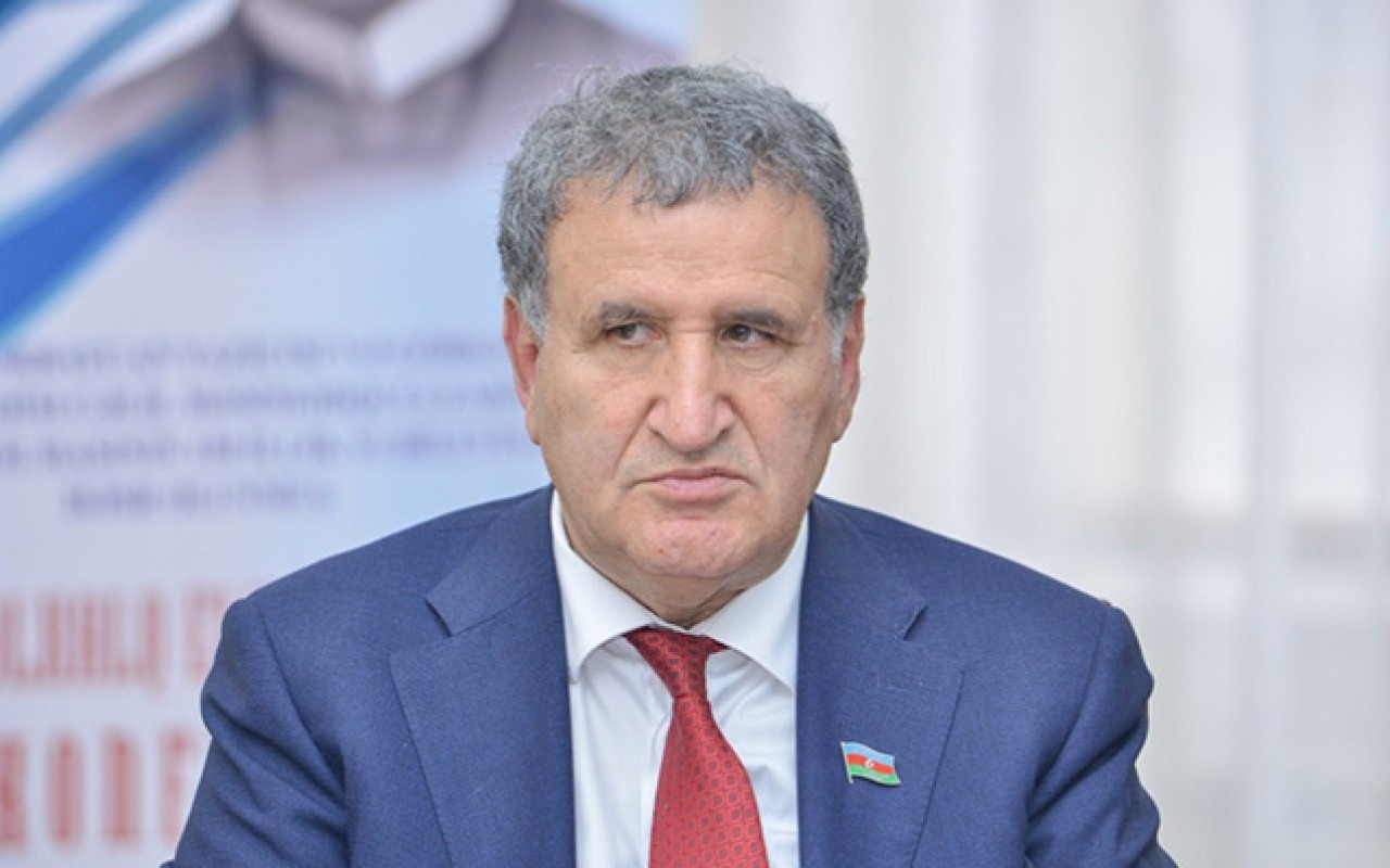 İsa Həbibbəylidən “islahatlar” və ifratlar