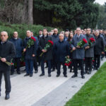 ADSEA kollektivi Fəxri xiyabanda Heydər Əliyevin xatirəsini andı