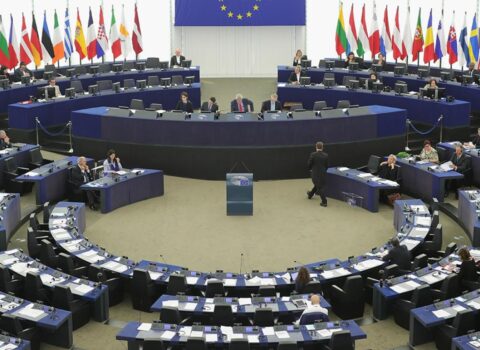 Aİ Rusiyanın dondurulmuş aktivlərini müddətsiz blokladı