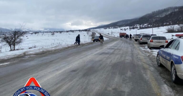 Yol polisindən hava şəraiti ilə əlaqədar sürücülərə müraciət Yol polisindən hava şəraiti ilə əlaqədar sürücülərə müraciət