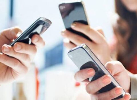 Azərbaycanda bu mobil operator fəaliyyətini dayandırdı