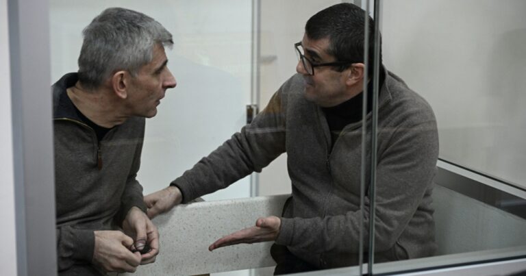 Arayikgil məhkəmədə son sözlərini dedi… – Fotolar Arayikgil məhkəmədə son sözlərini dedi… – Fotolar