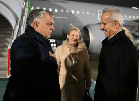 Orban Türkiyədə səfərdədir