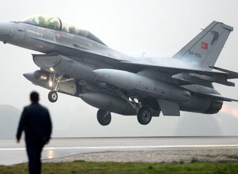 Qırıcılar hazır vəziyyətə gətirildi: Türkiyə bu ölkəyə havadan daxil olur