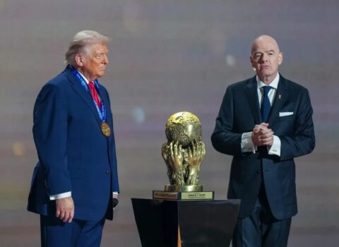 Donald Tramp FIFA Sülh Mükafatına layiq görülüb