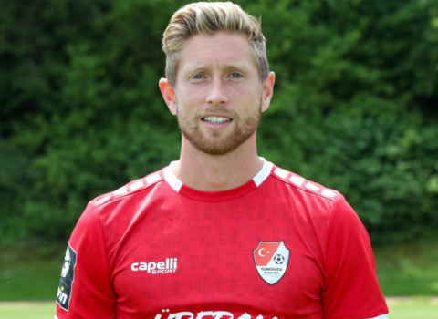 Almaniyalı futbolçu qəzada öldü