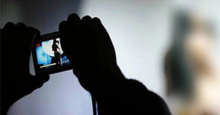 Yeniyetməni döyüb şantaj edən şəxslə bağlı qərar verildi Yeniyetməni döyüb şantaj edən şəxslə bağlı qərar verildi