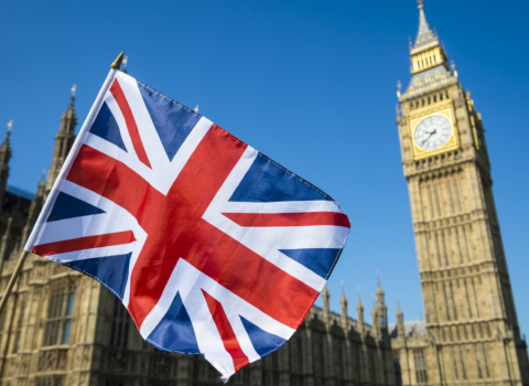 Böyük Britaniyadan miqrantlara qarşı SƏRT ADDIM