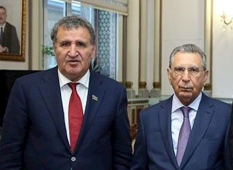 İsa Həbibbəylinin Mehdiyev “sevdası” haradan qaynaqlanır? – Alqış Musayev “saxta akademik”lə bağlı bütün SİRLƏRİ AÇDI