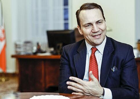 Bunu etsə, “Zelenskinin başından tac düşməzdi” – Polşa ilə gərginlik