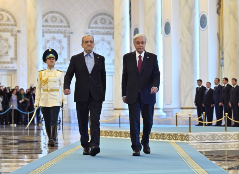 Tokayevdən Pezeşkiana: İran arxivlərində mühüm abidələr var