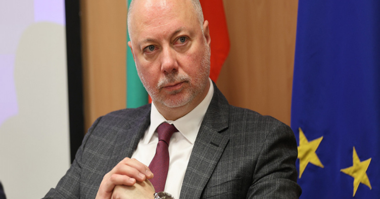 Bolqarıstanın Baş naziri istefa verdi Bolqarıstanın Baş naziri istefa verdi