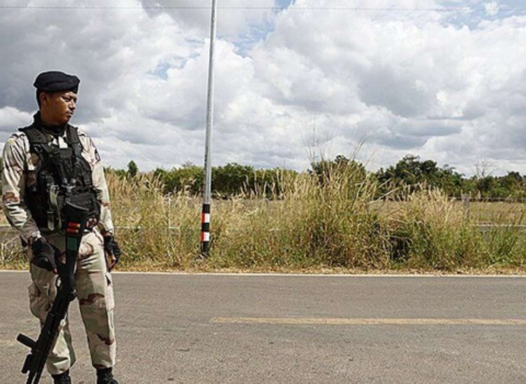 Kamboca bütün sərhəd keçidlərini Taylandla bağladı