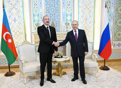 Putin İlham Əliyevi təbrik etdi
