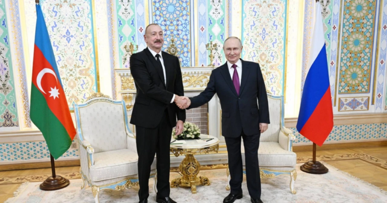 Putin İlham Əliyevi təbrik etdi Putin İlham Əliyevi təbrik etdi