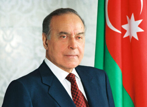 Ümummilli Lider Heydər Əliyevin anım günüdür