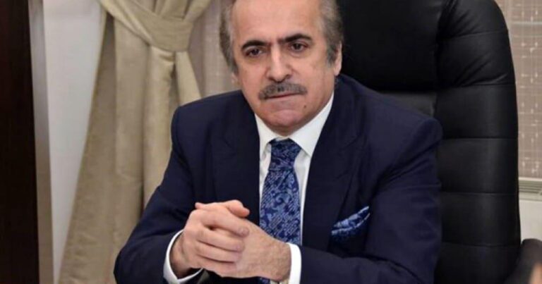 Rafael Hüseynova töhmət verildi Rafael Hüseynova töhmət verildi