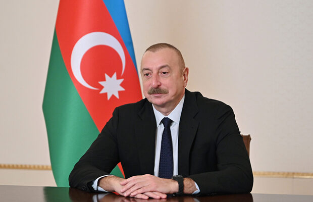 Prezident bu şəxsləri təltif etdi