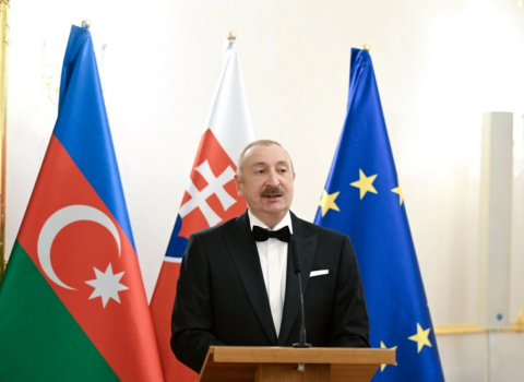 İlham Əliyev Slovakiya Prezidentini Azərbaycana dəvət etdi
