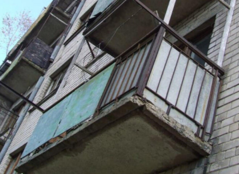 Bakıda eyvan uçdu – FOTO