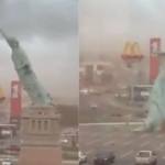 Güclü külək Azadlıq heykəlini aşırtdı – VİDEO