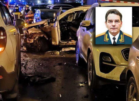 Rusiyada generalın maşını partladıldı – FOTO