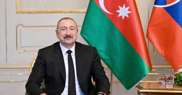 Dövlət başçısı: Azərbaycan Orta Dəhliz layihəsində fəal iştirak edir Dövlət başçısı: Azərbaycan Orta Dəhliz layihəsində fəal iştirak edir
