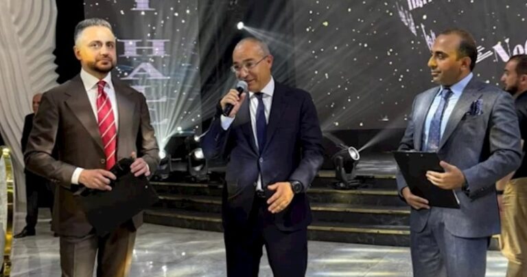 Qurban Qurbanovun oğlunun toyunda bu vəzifəli şəxslər iştirak edib — FOTOLAR Qurban Qurbanovun oğlunun toyunda bu vəzifəli şəxslər iştirak edib — FOTOLAR