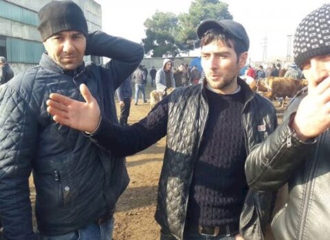 2 rayonda mal bazarları yenidən açıldı