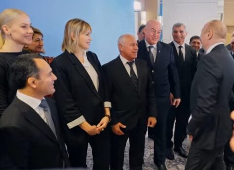 Asim Xudiyevlə Prezident arasında səmimi anlar: “Xankəndidə o topu axtarırdılar” – VİDEO