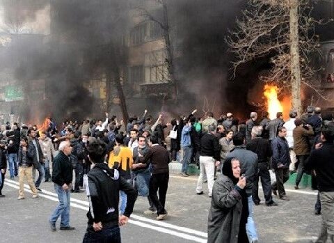 İranda etirazlar: Saxlanılan islahatçılardan YENİ XƏBƏR VAR