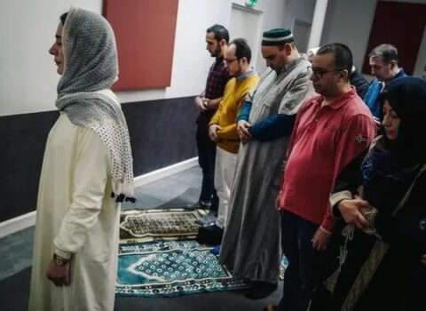 Qadınlardan niyə din xadimi olmur? – İLGİNC SƏBƏB