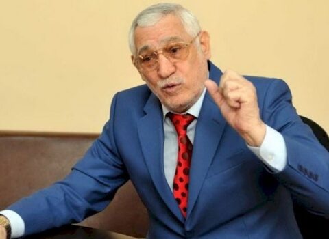 “Rasim Balayevi sənətə mən gətirmişəm, burunlarından gəlsin” – Şeyx Əbdüldən 