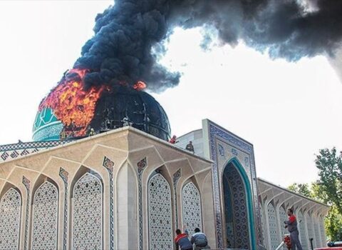 Etirazlar zamanı Tehranda 34 məscid yandırıldı