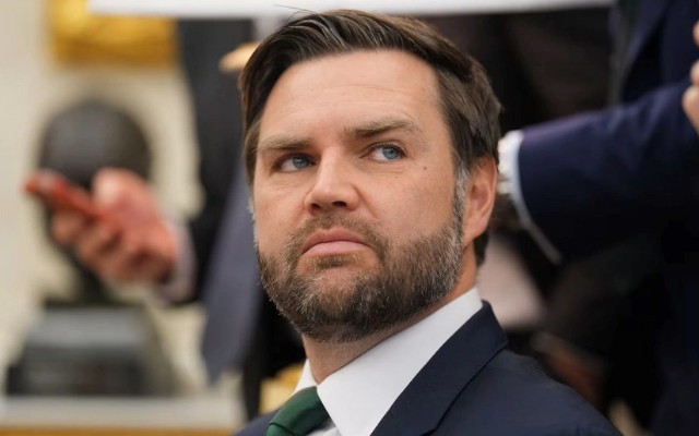 Vens gələn ay Bakıya səfər edəcək Vens gələn ay Bakıya səfər edəcək