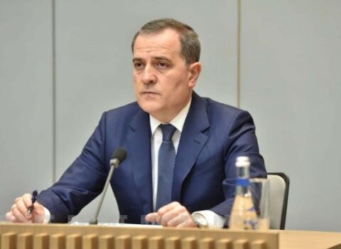 Bayramov özbəkistanlı həmkarı ilə danışdı