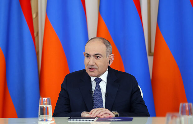 Paşinyan da Xameneini təbrik etdi