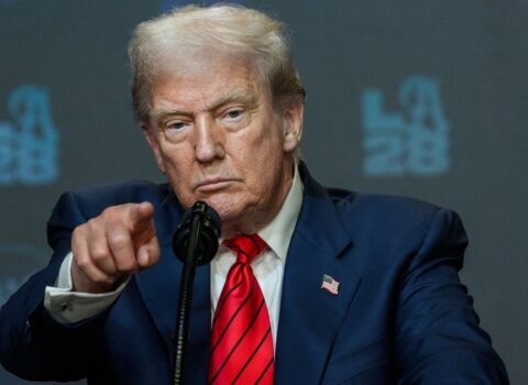 Tramp daha bir ölkəni HƏDƏF ALDI – Sıra onlardadır!