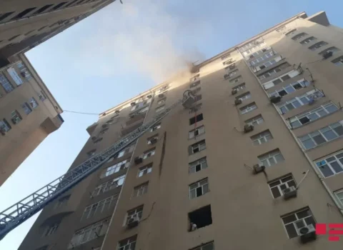 Masazırda yaşayış binasında yanğın baş verib, zəhərlənən var – VİDEO