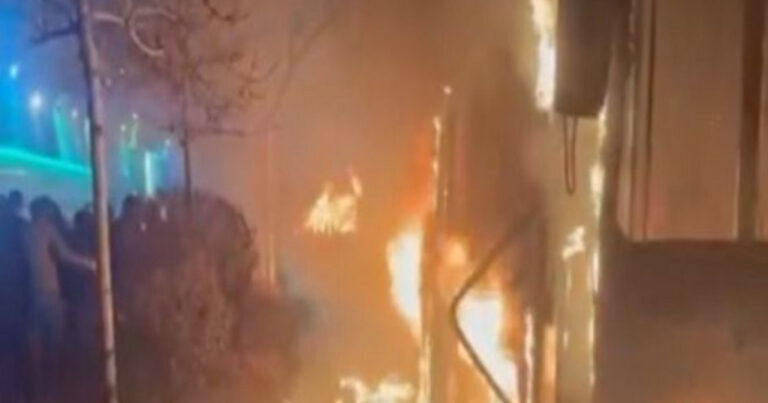 İranda etiraz aksiyaları ilə bağlı yeni videolar yayılıb – VİDEO