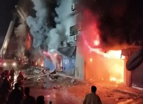 Ticarət mərkəzində yanğında ölənlərin sayı 6 nəfərə çatıb