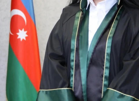 Saxta vəkil ifşa olundu, iki min manat cərimələndi